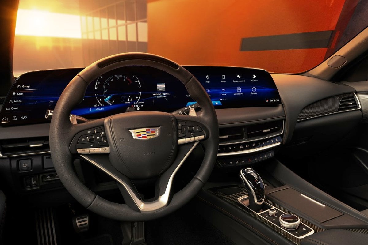 Cadillac CT5 2025 inside