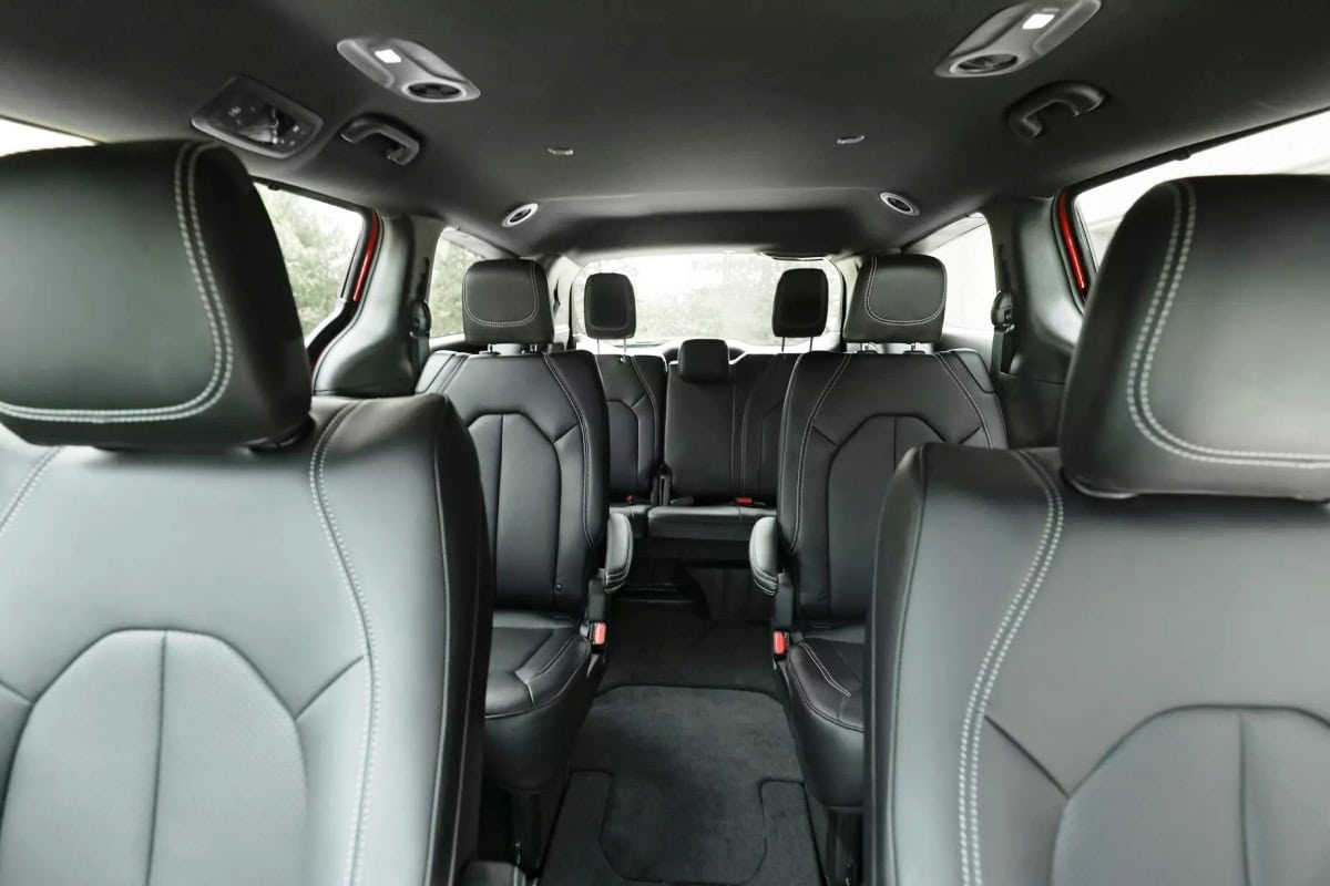 Chrysler Voyager inside seats