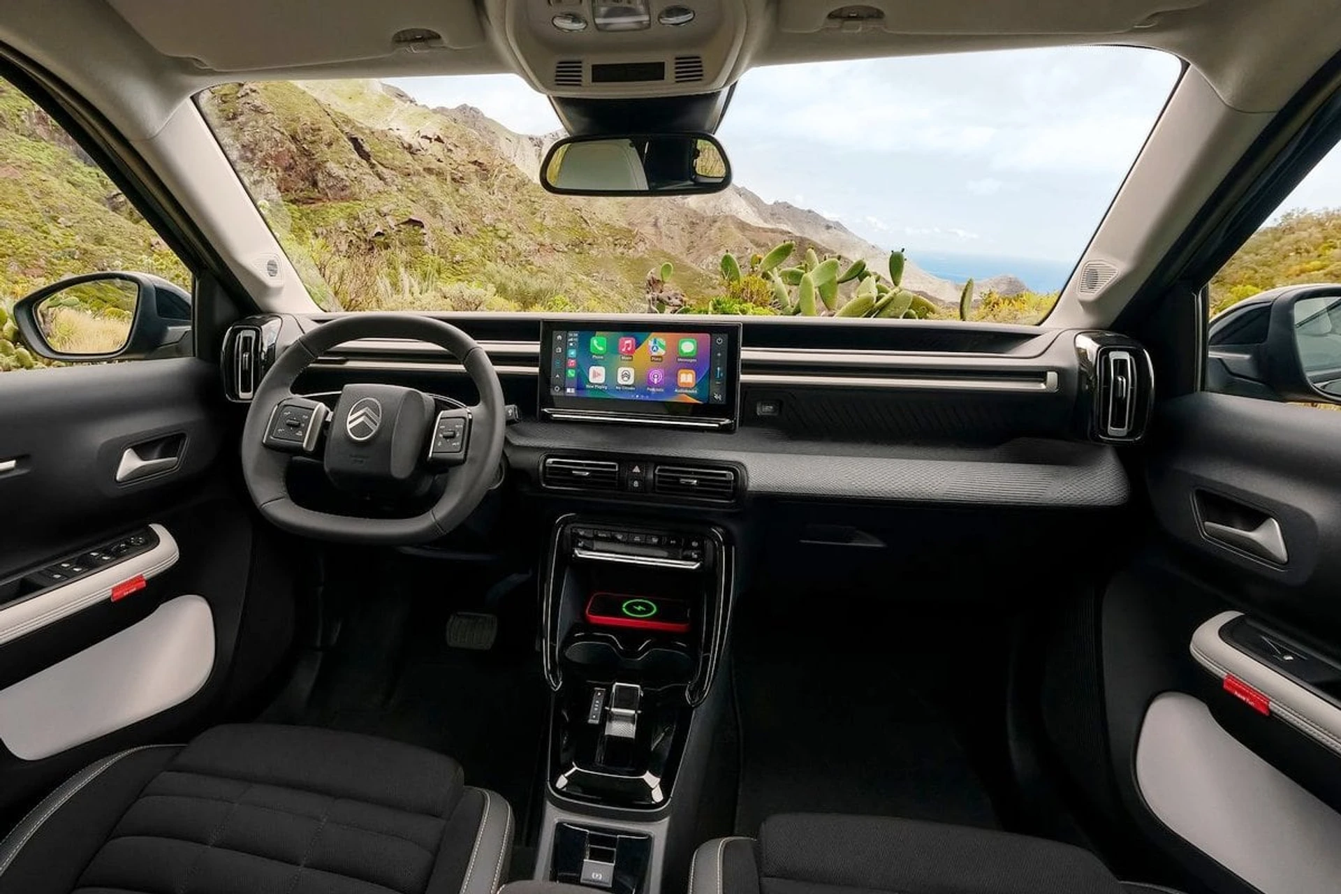 Citroen C3 Aircross inside