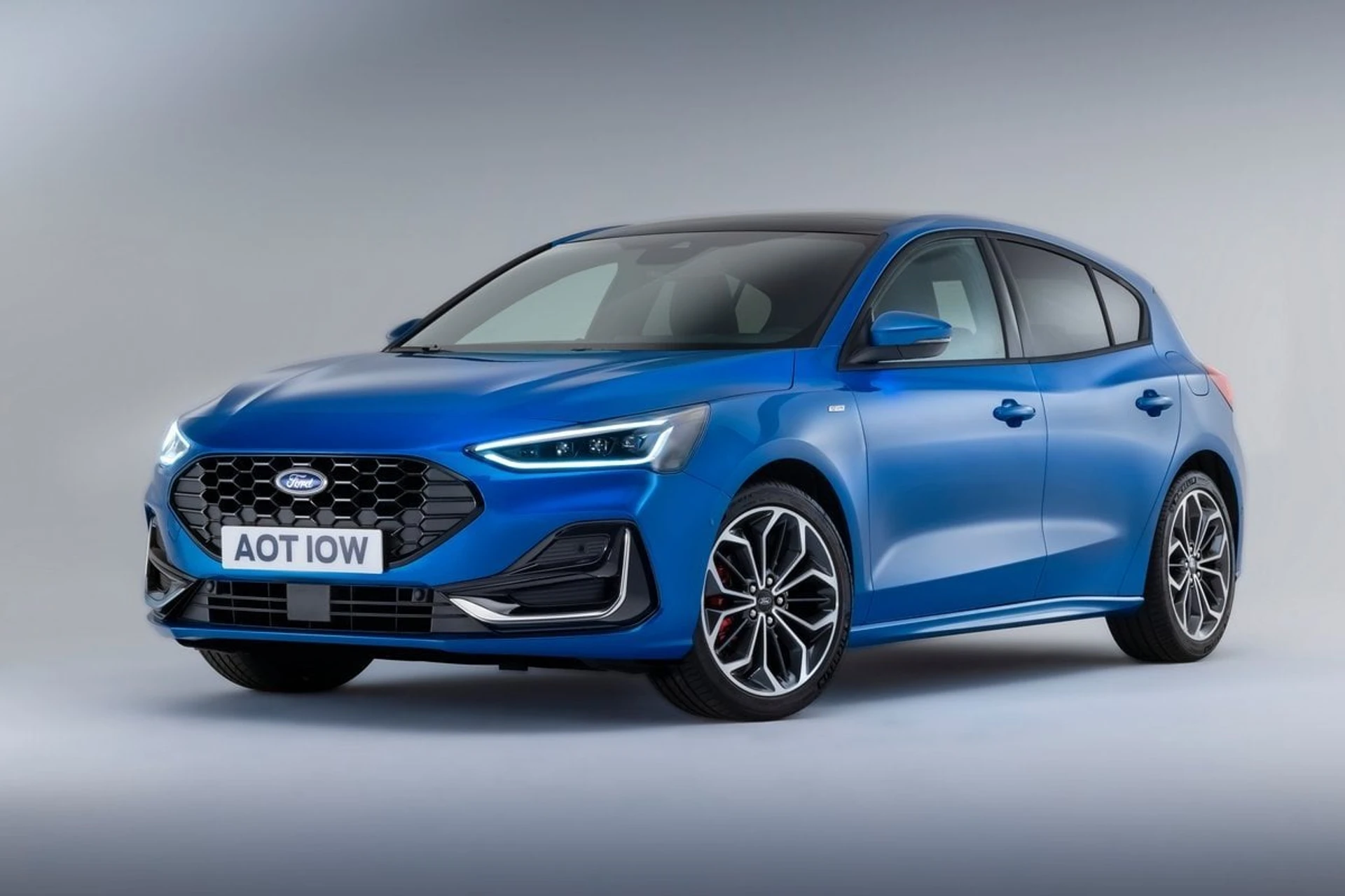 Ford Focus 5d 1