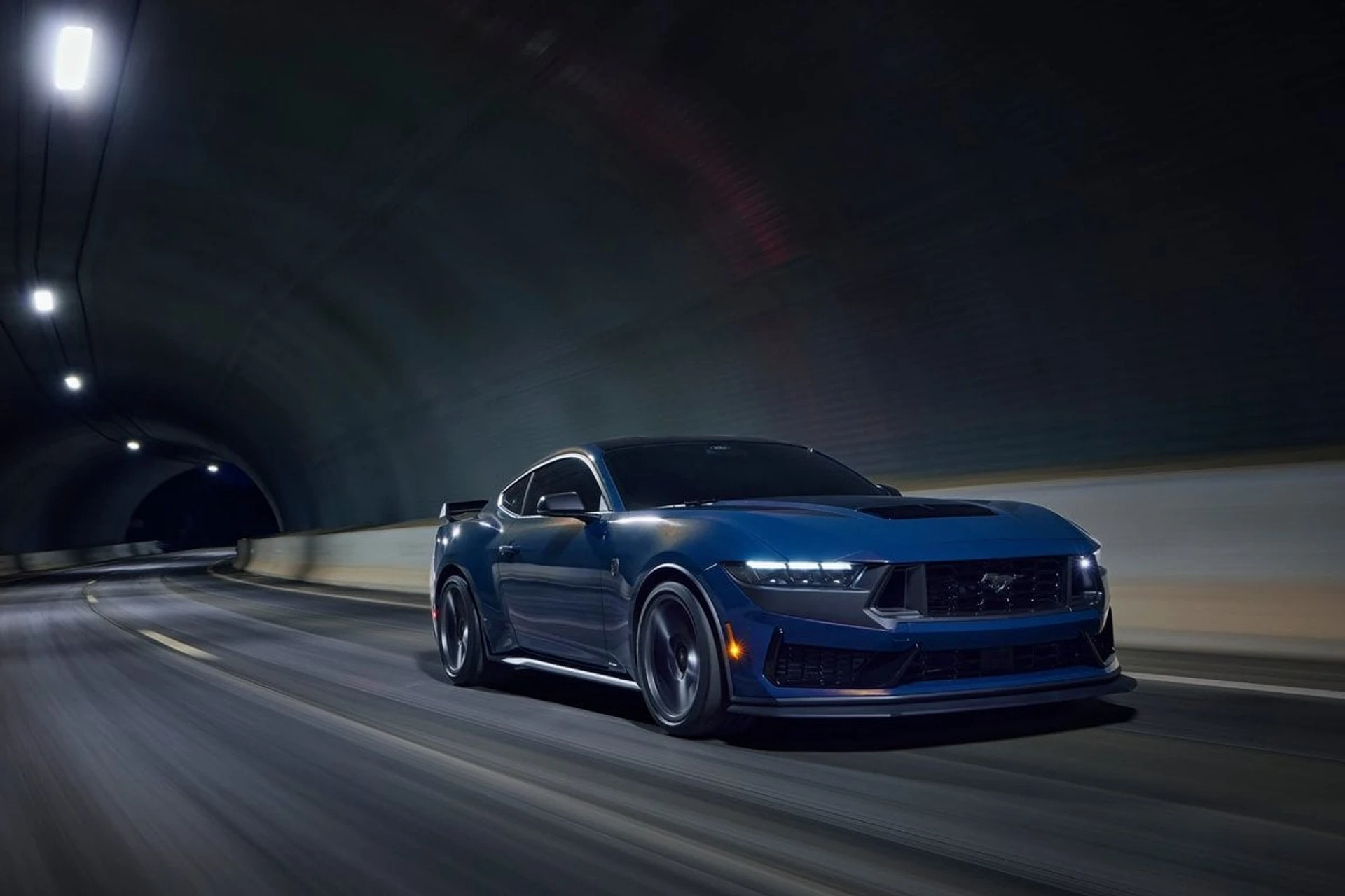 Ford Mustang Dark Horse