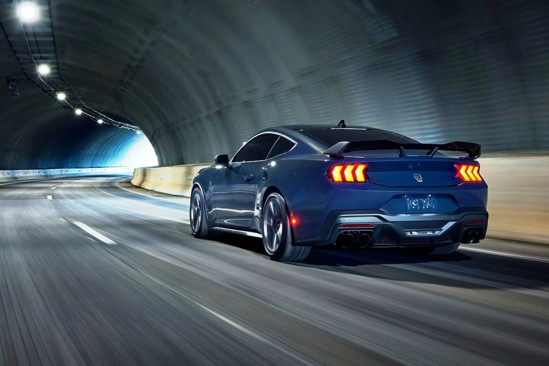 Ford Mustang Dark Horse 2024