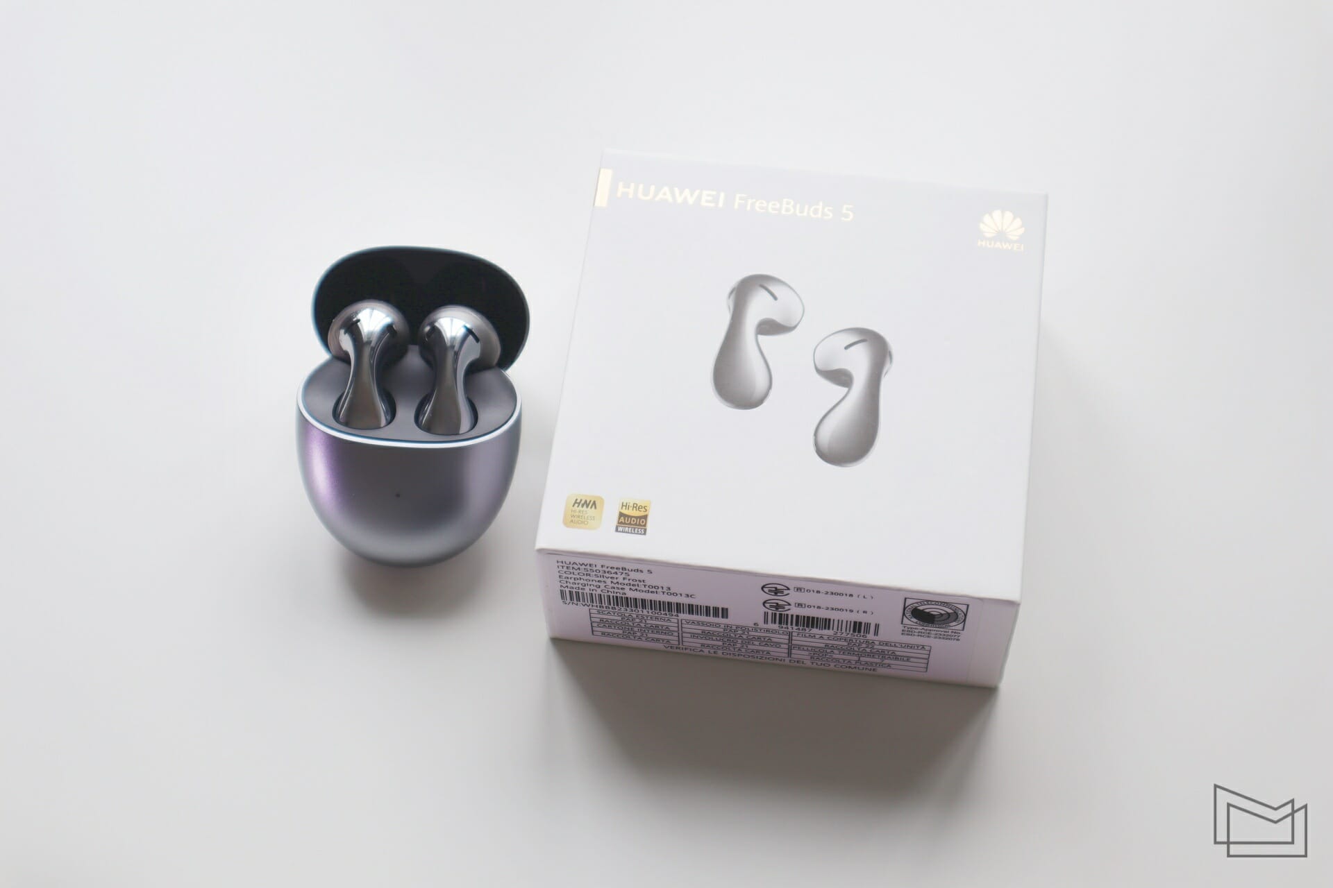 Huawei Freebuds 5 review: unusual design and good sound