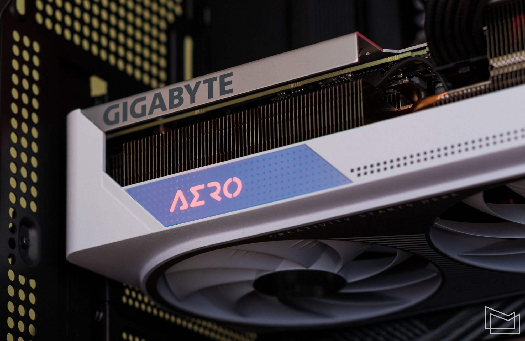 GIGABYTE_GeForce-RTX-4070-Ti-AERO-OC-12G_15