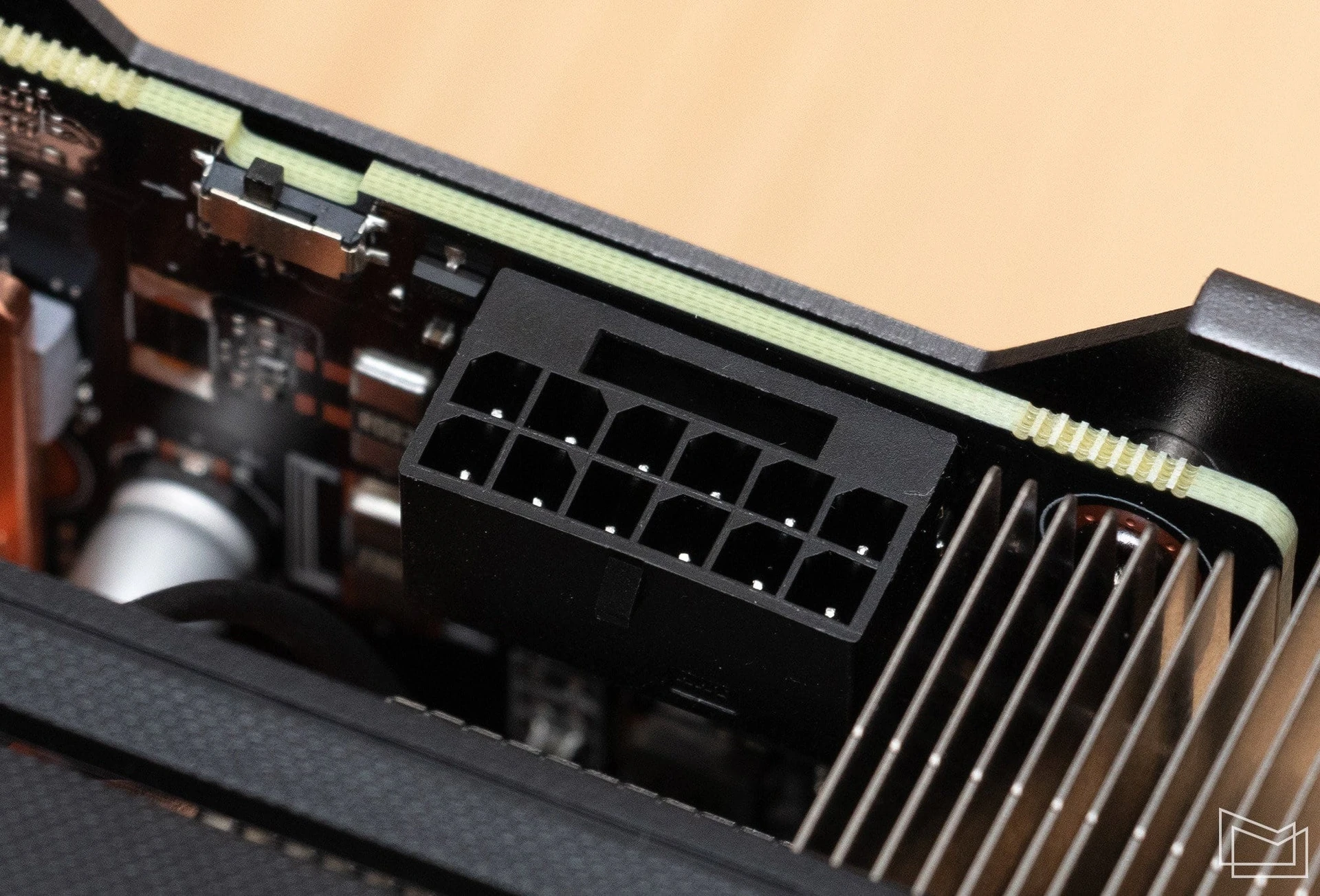 GIGABYTE-GeForce-RTX-4070-Ti-SUPER_GAMING-OC_7