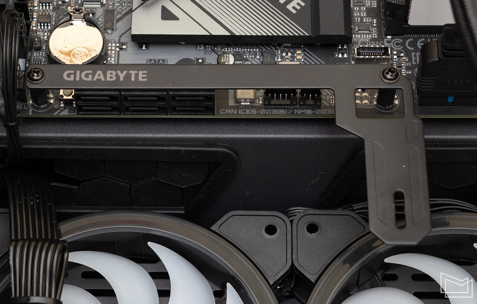 GIGABYTE-GeForce-RTX-4070-Ti-SUPER_GAMING-OC_19