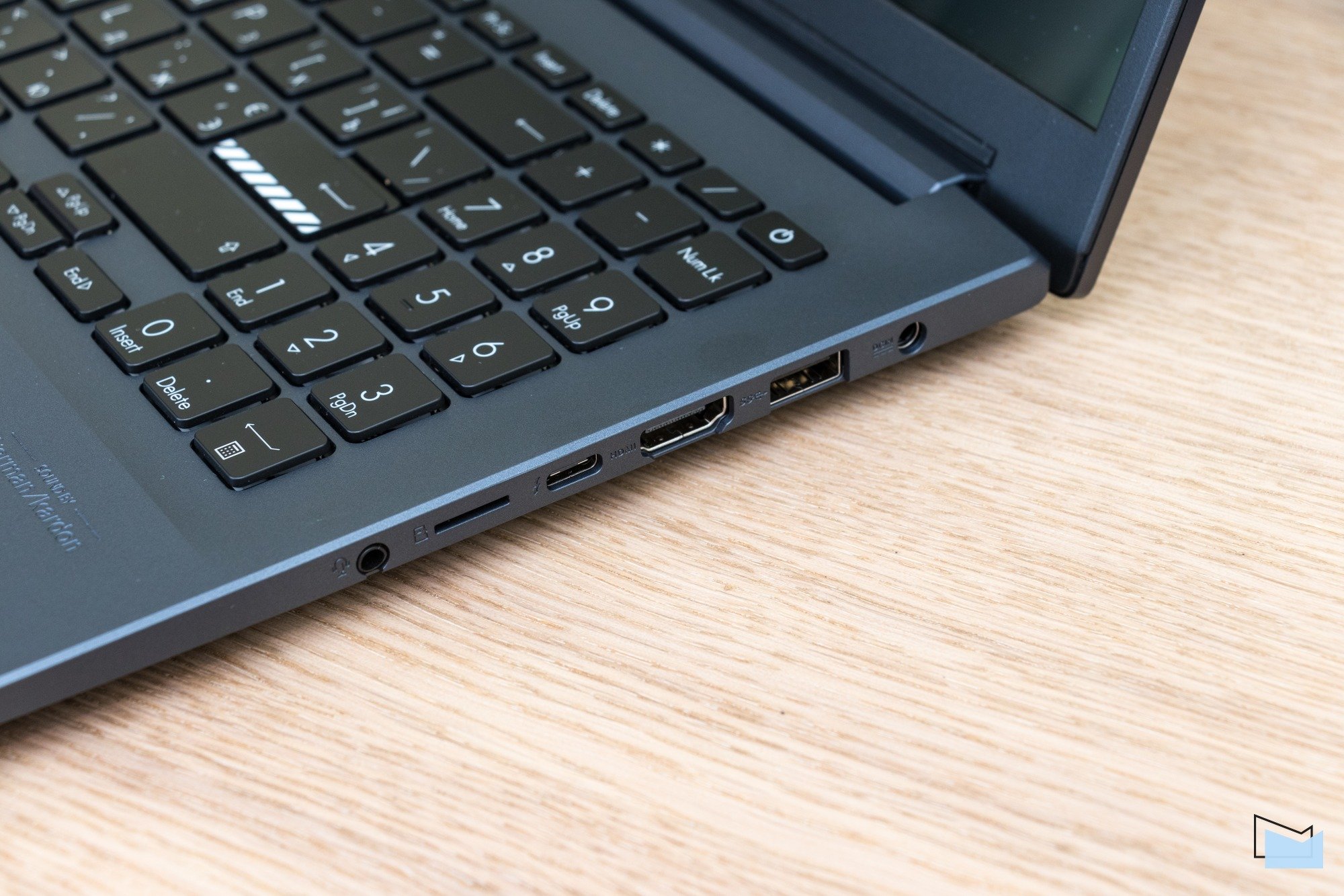ASUS Vivobook Pro 15 OLED (K3500P) review • Mezha.Media ASUS Vivobook Pro 15 OLED (K3500P) review • Mezha.Media