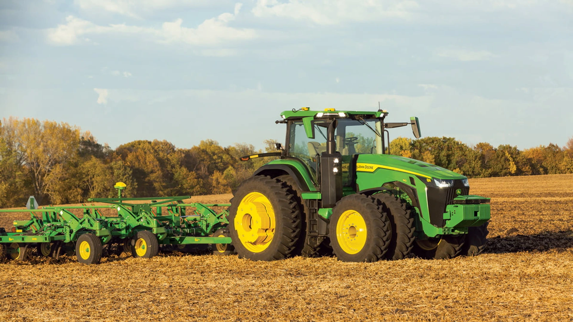 John_Deere_8R_Tractor_01