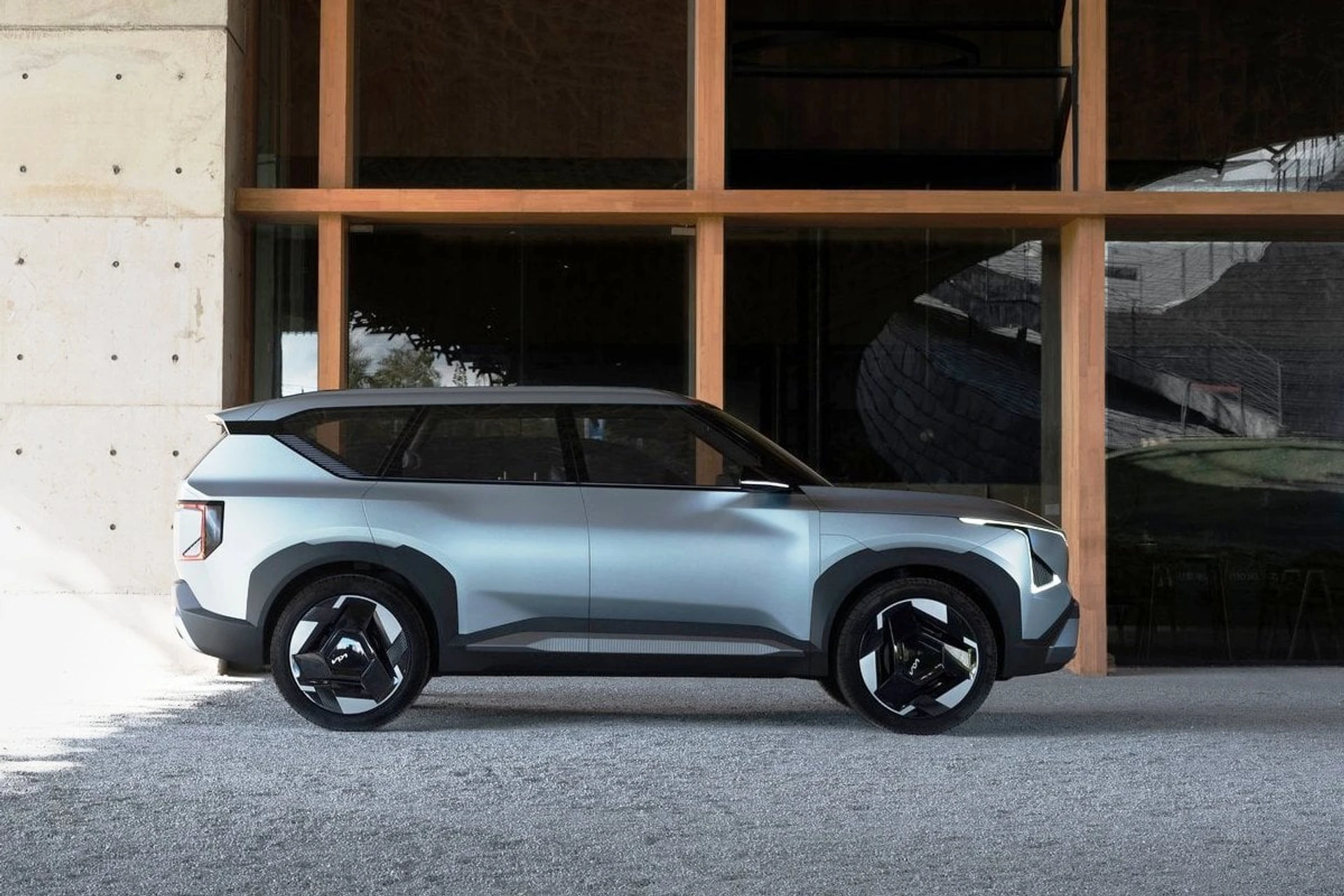 Kia EV5 side