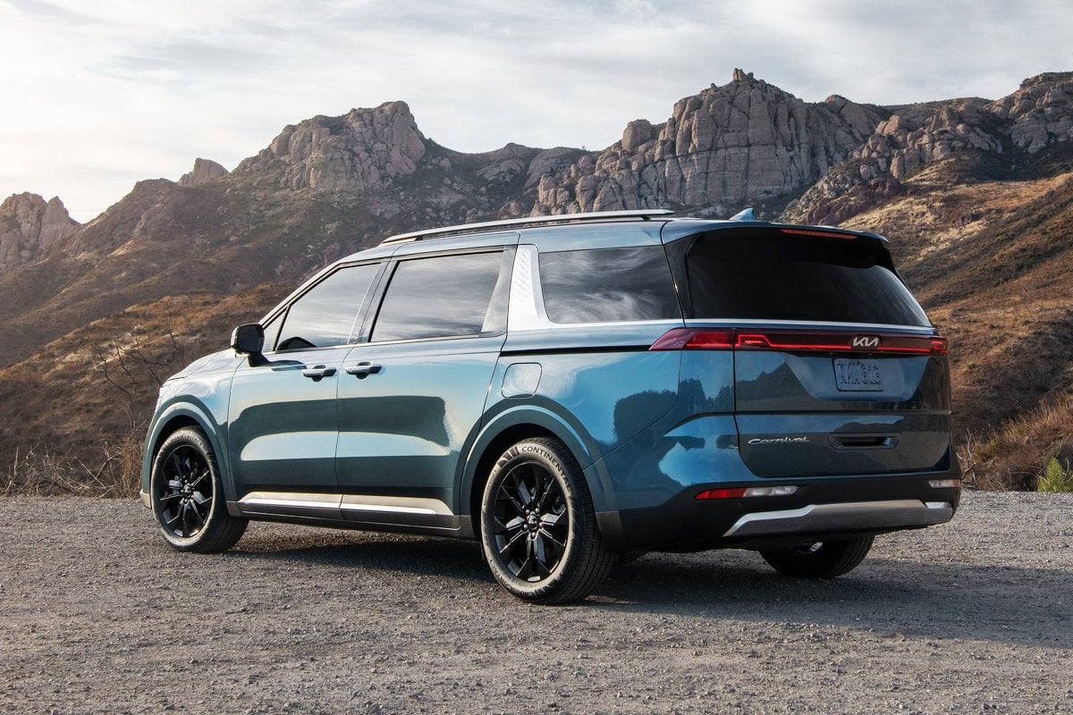 Kia Carnival 2022 rear