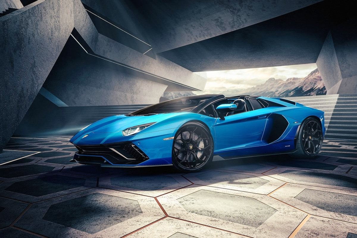 Lamborghini Aventador 4