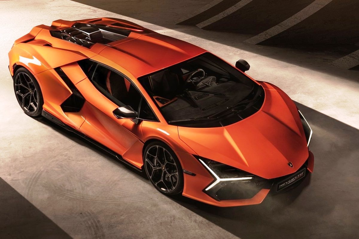 Lamborghini Revuelto 1