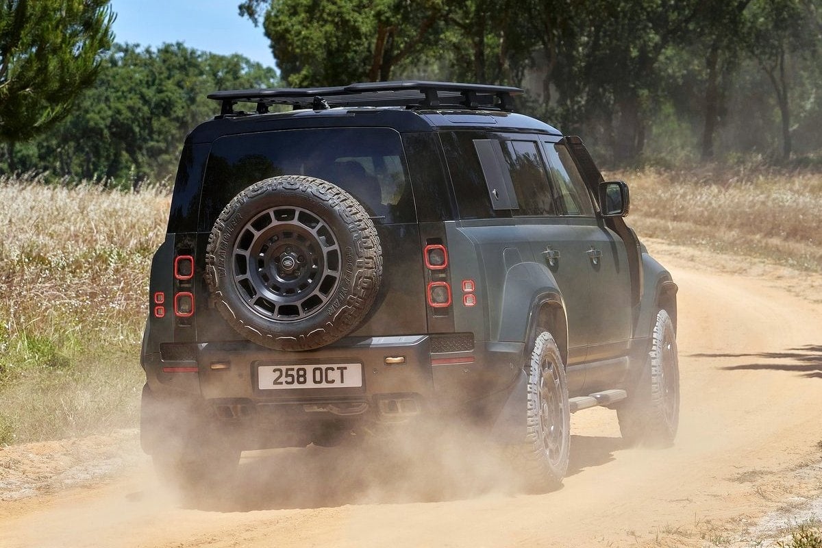 Land Rover Defender OCTA rear