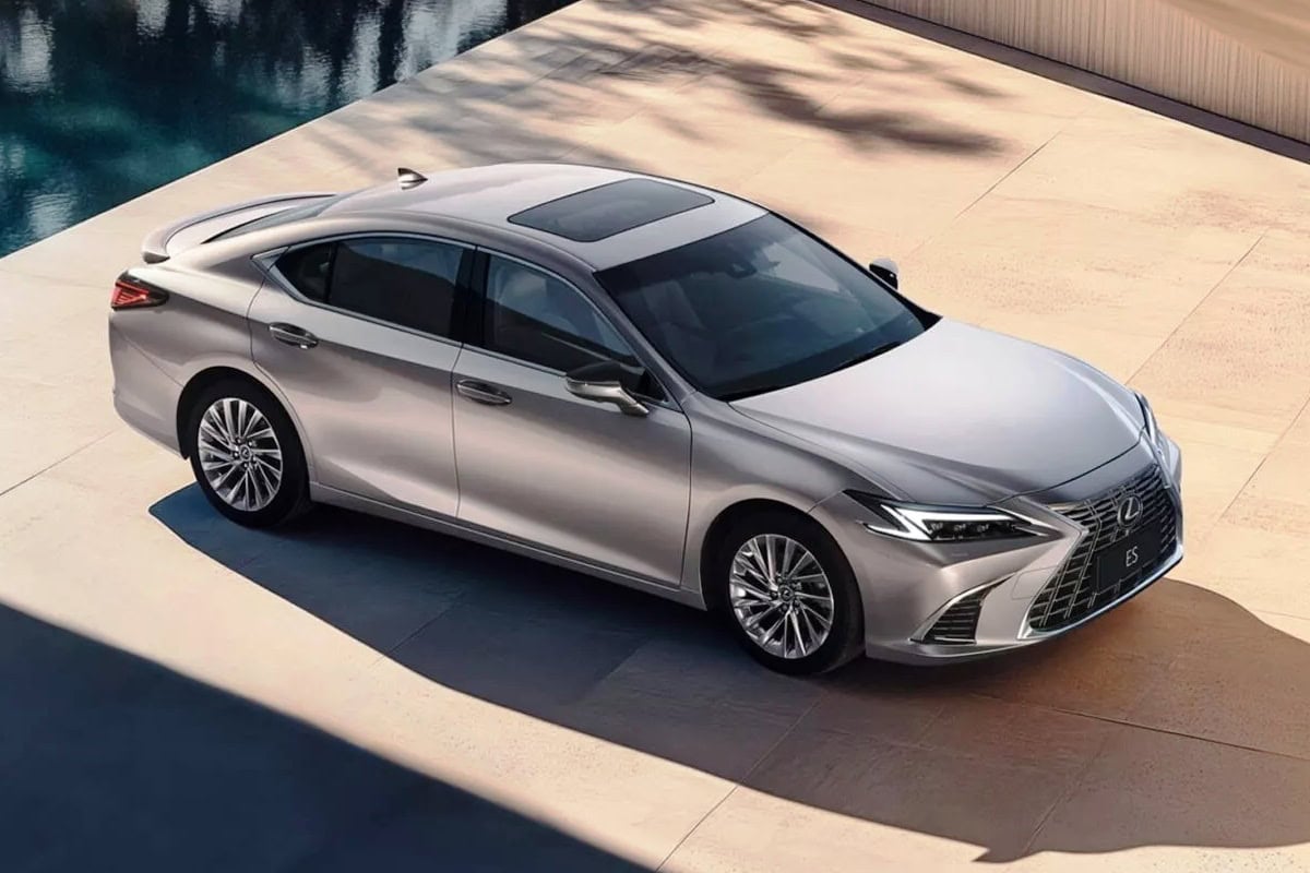 Lexus ES 2026