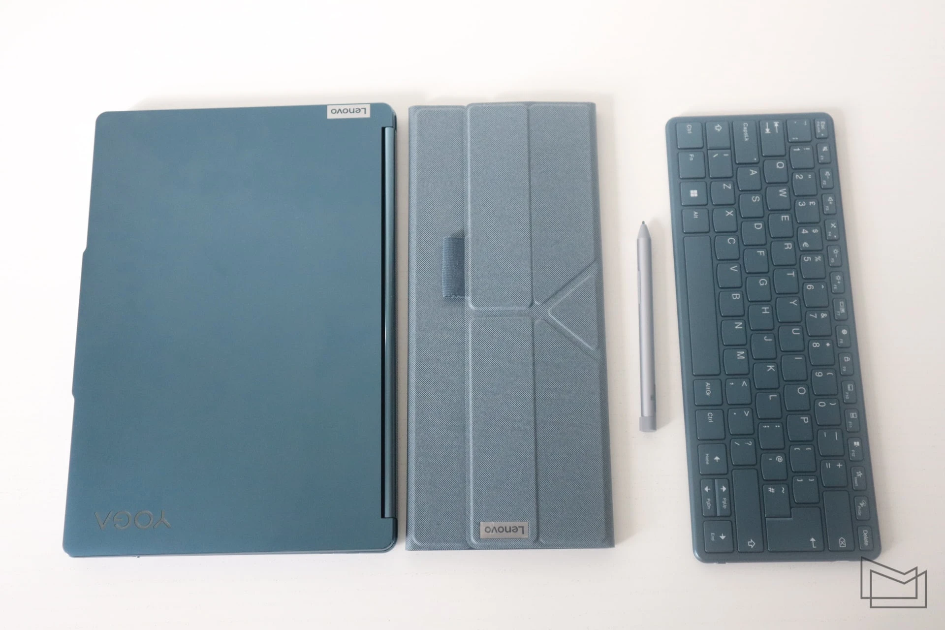 Lenovo-YogaBook-9i- 13