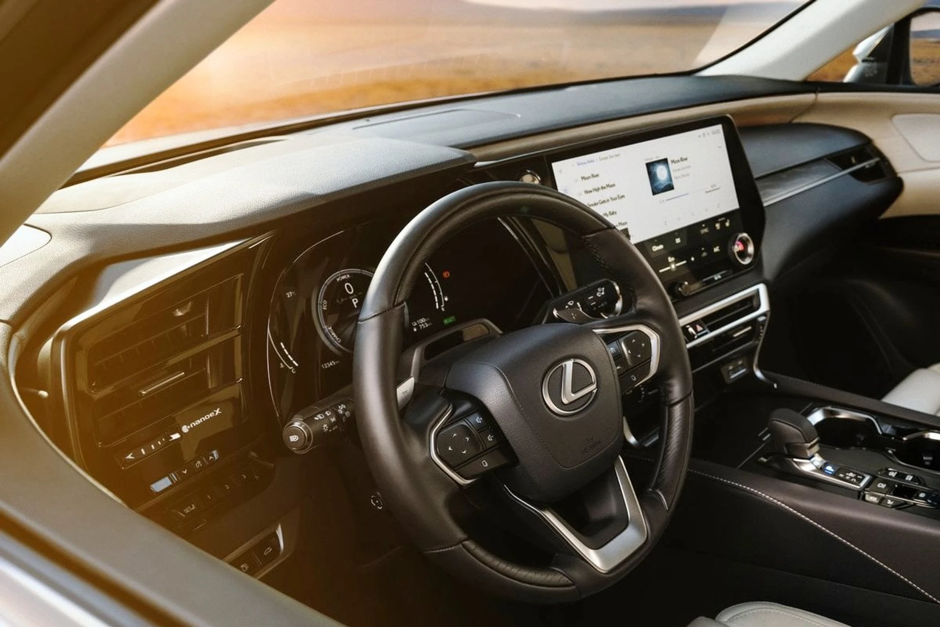 Lexus RX inter 1