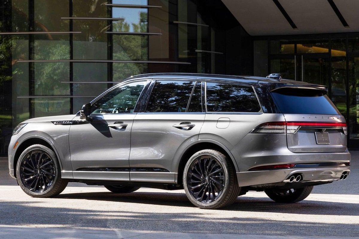 Lincoln Aviator rear