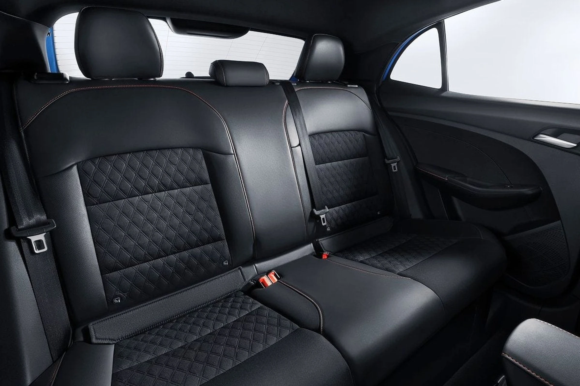 MG 3 seats rear