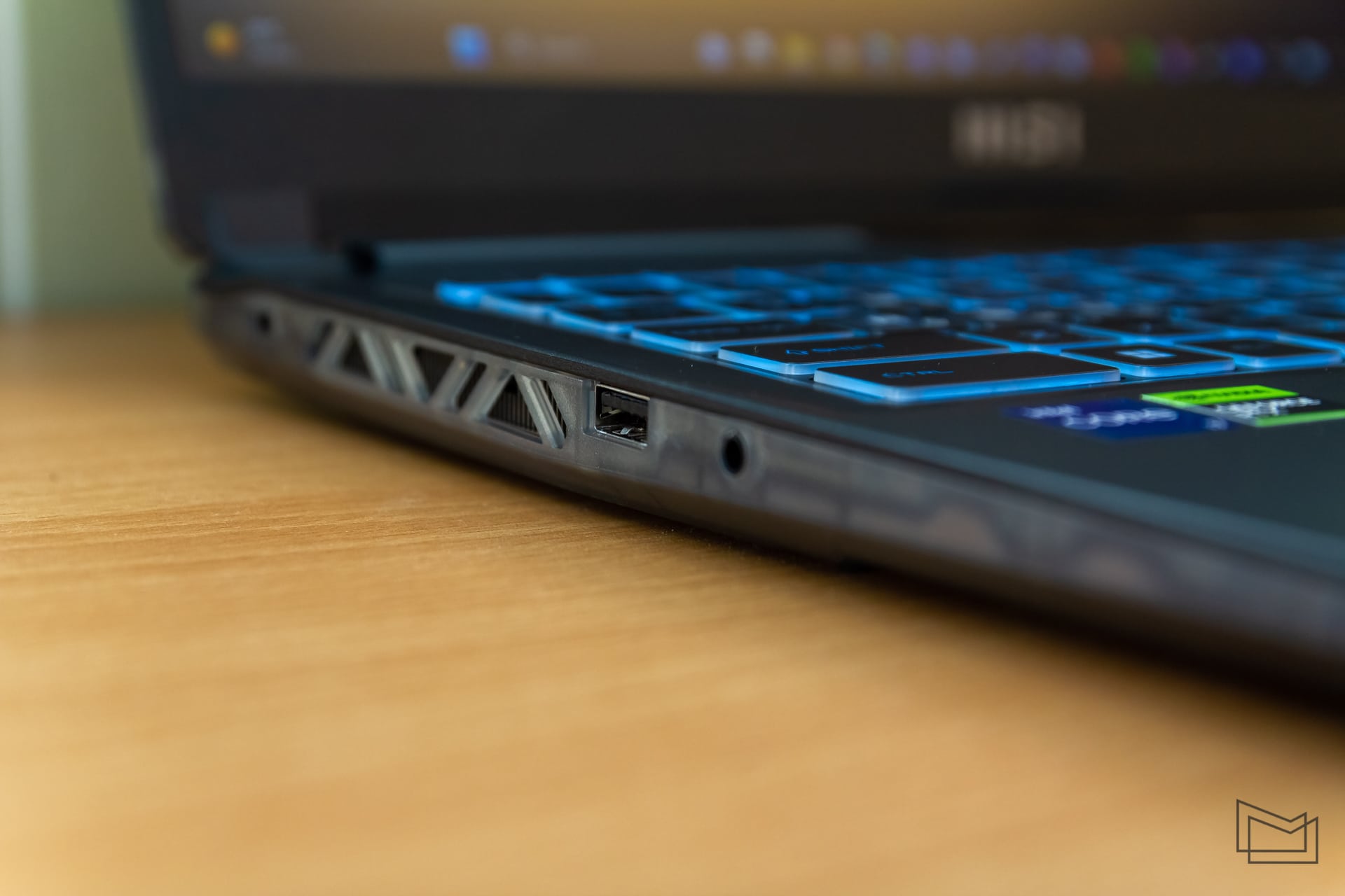 MSI Cyborg 15 (25 of 25)