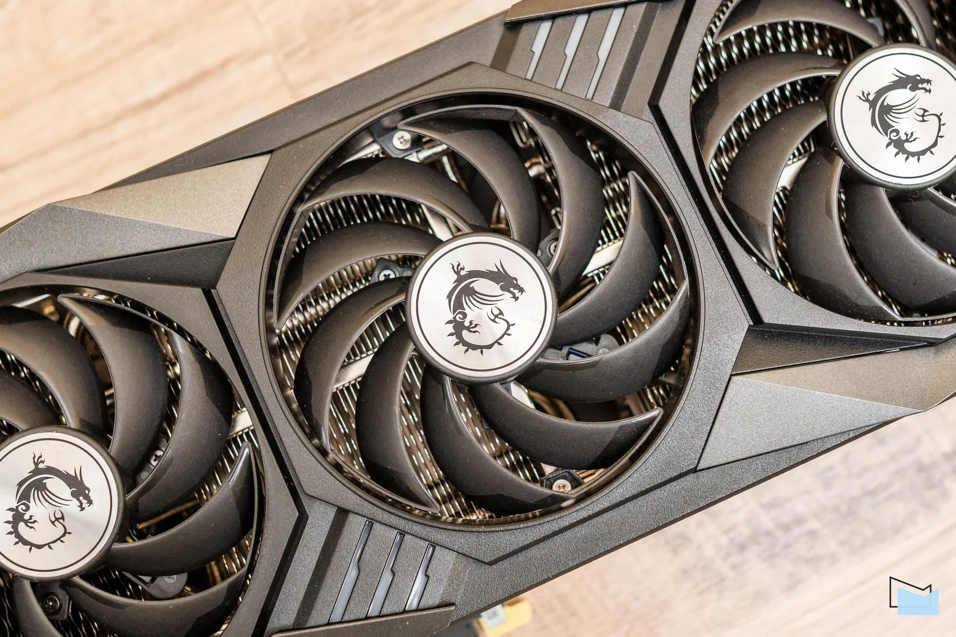 MSI-GeForce-RTX-3070Ti-GAMING-X-TRIO-8G_4