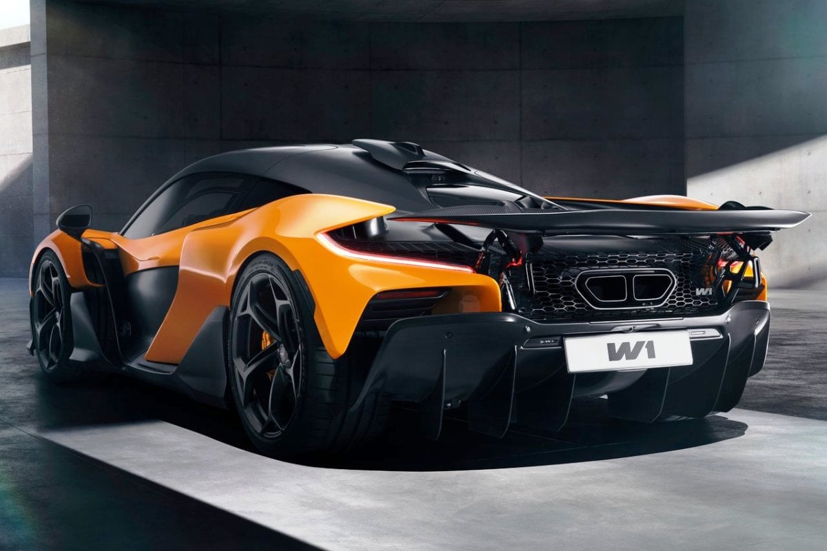 McLaren W1 rear