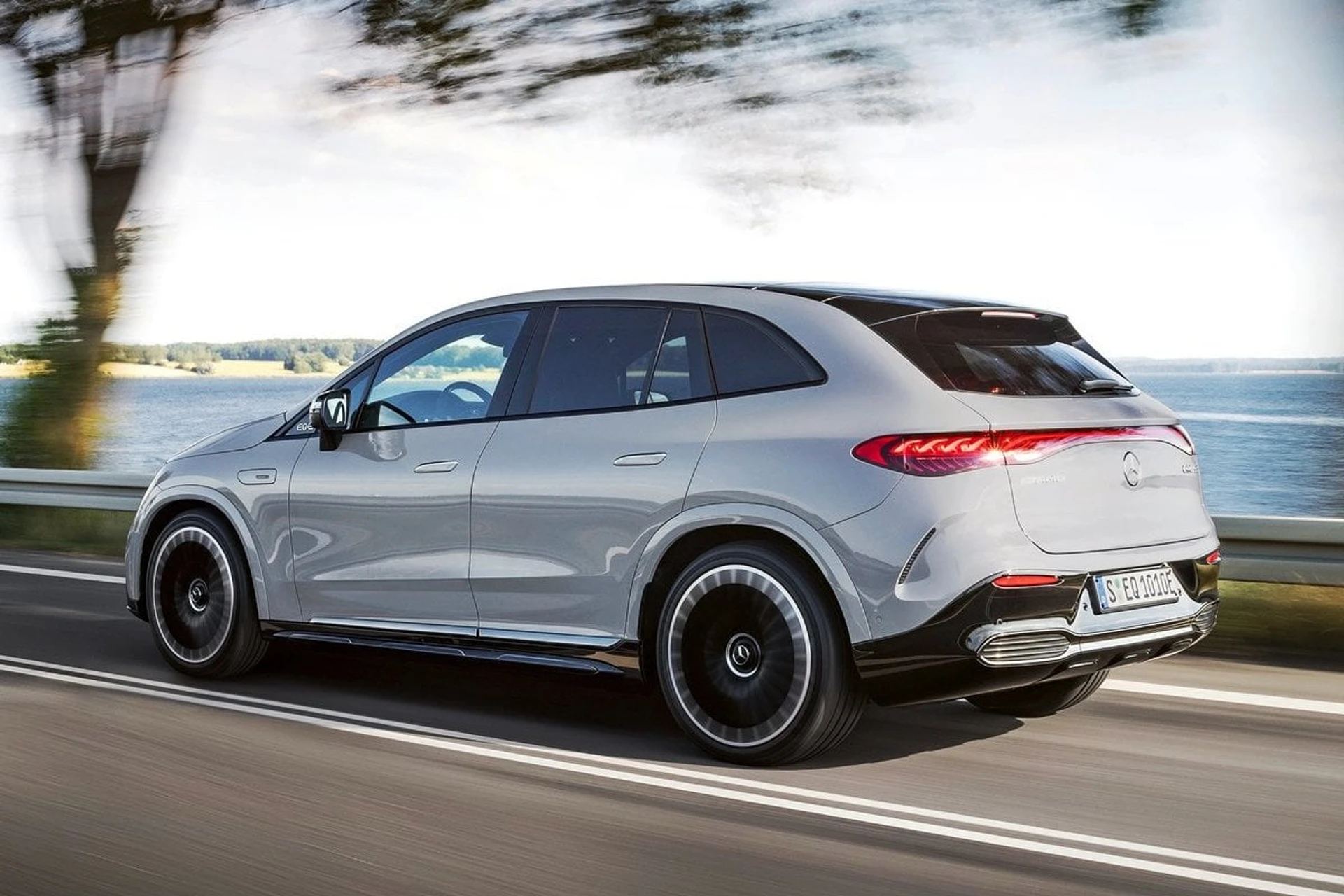 Mercedes EQE53 AMG SUV rear