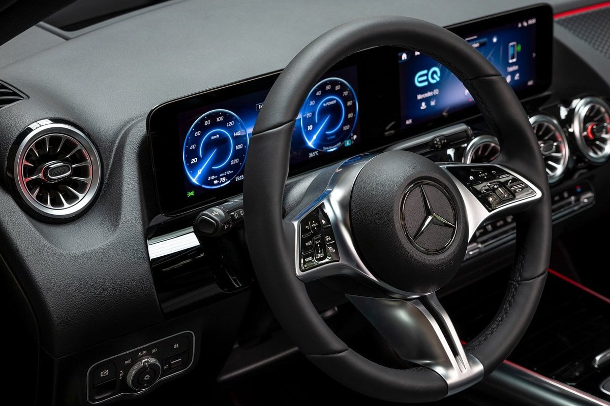 Mercedes EQA steering wheel