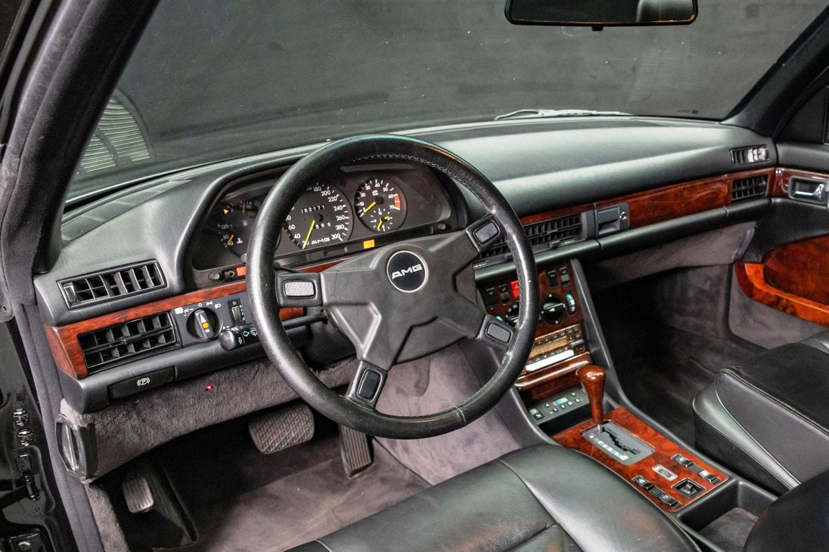 Mercedes-Benz 500SEC AMG inside 2