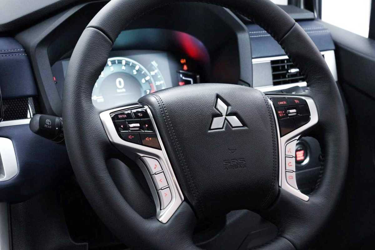 Mitsubishi Xpander Cross interior