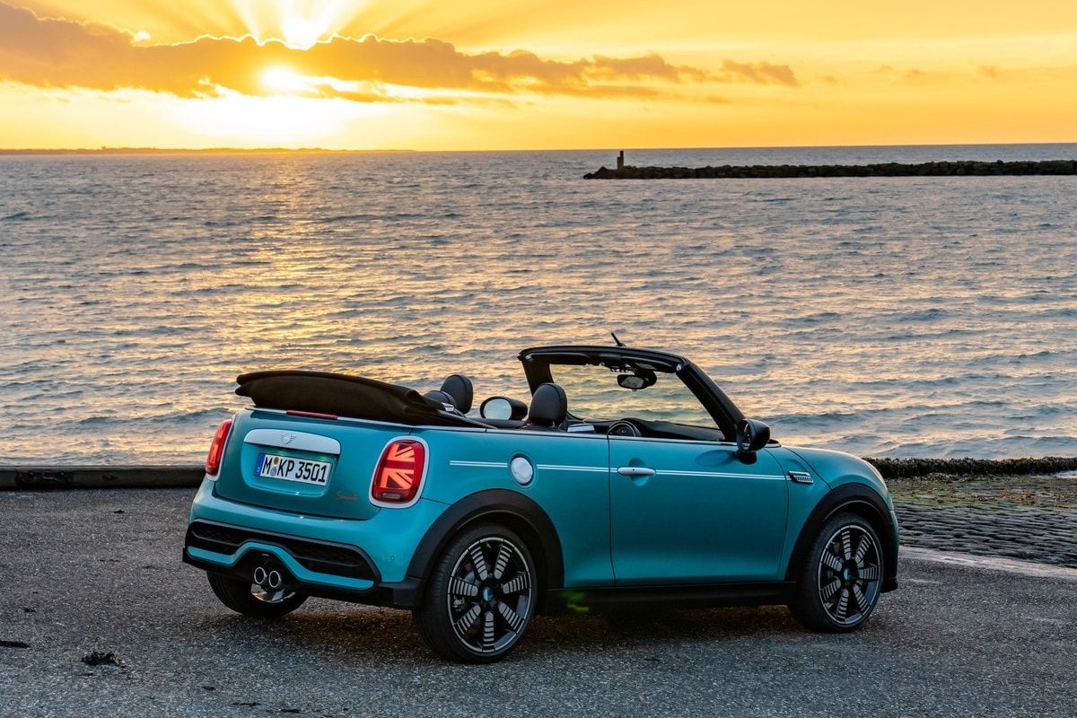 Mini Cooper S Convertible Seaside Edition 2