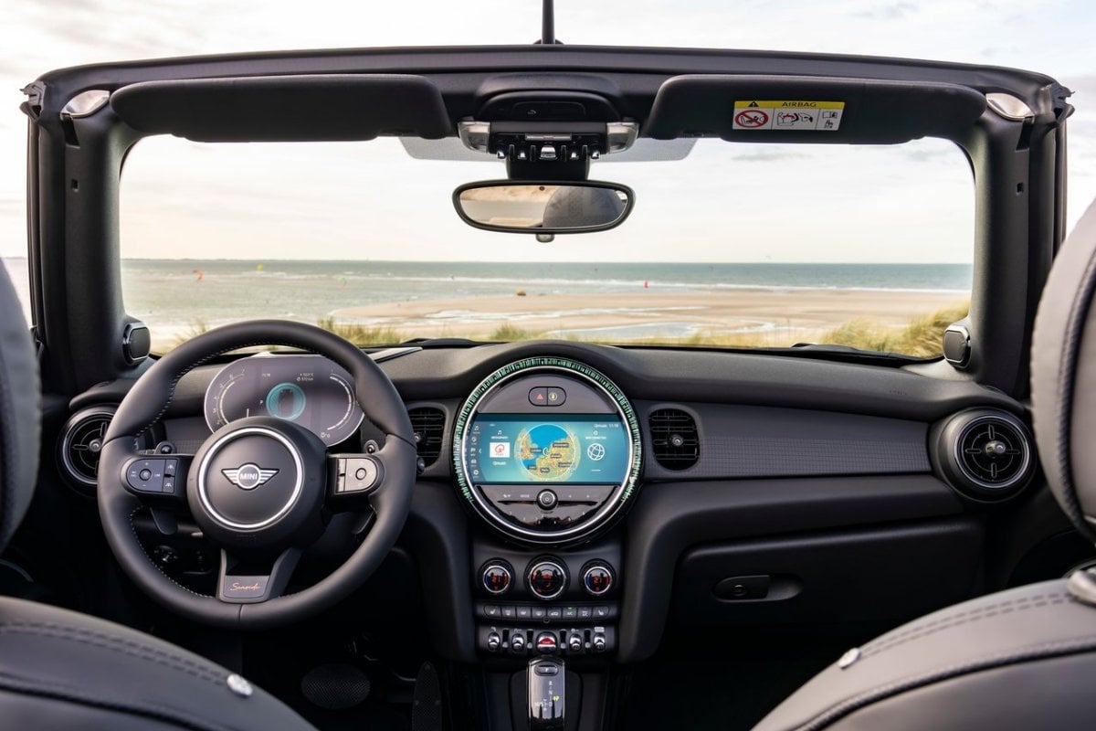 Mini Cooper S Convertible Seaside Edition 6