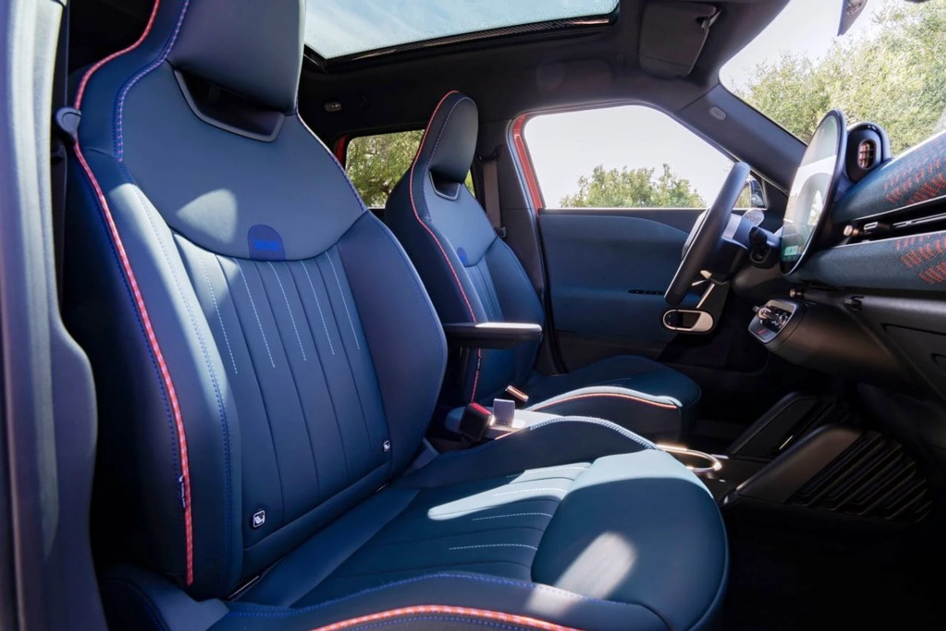 Mini Aceman seats