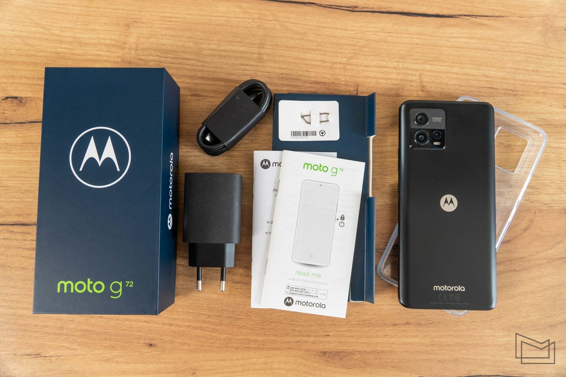 Moto-G72-cheap-smartphone-1