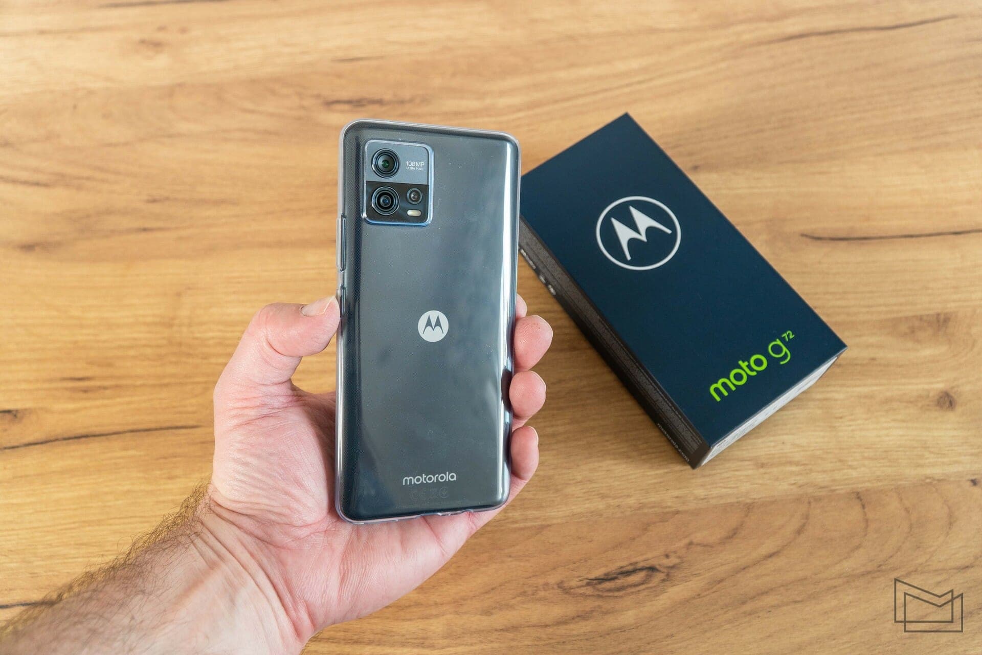 Moto-G72-cheap-smartphone-3