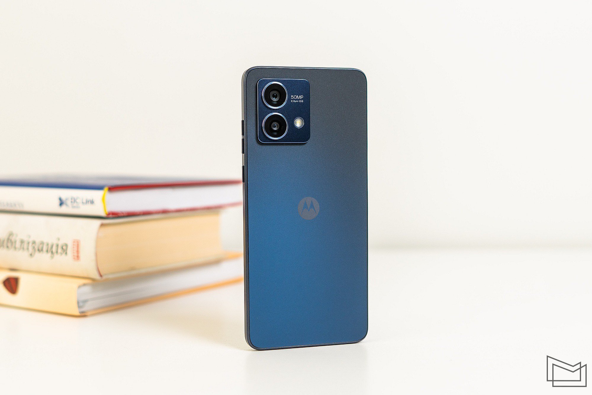 Moto G84 05