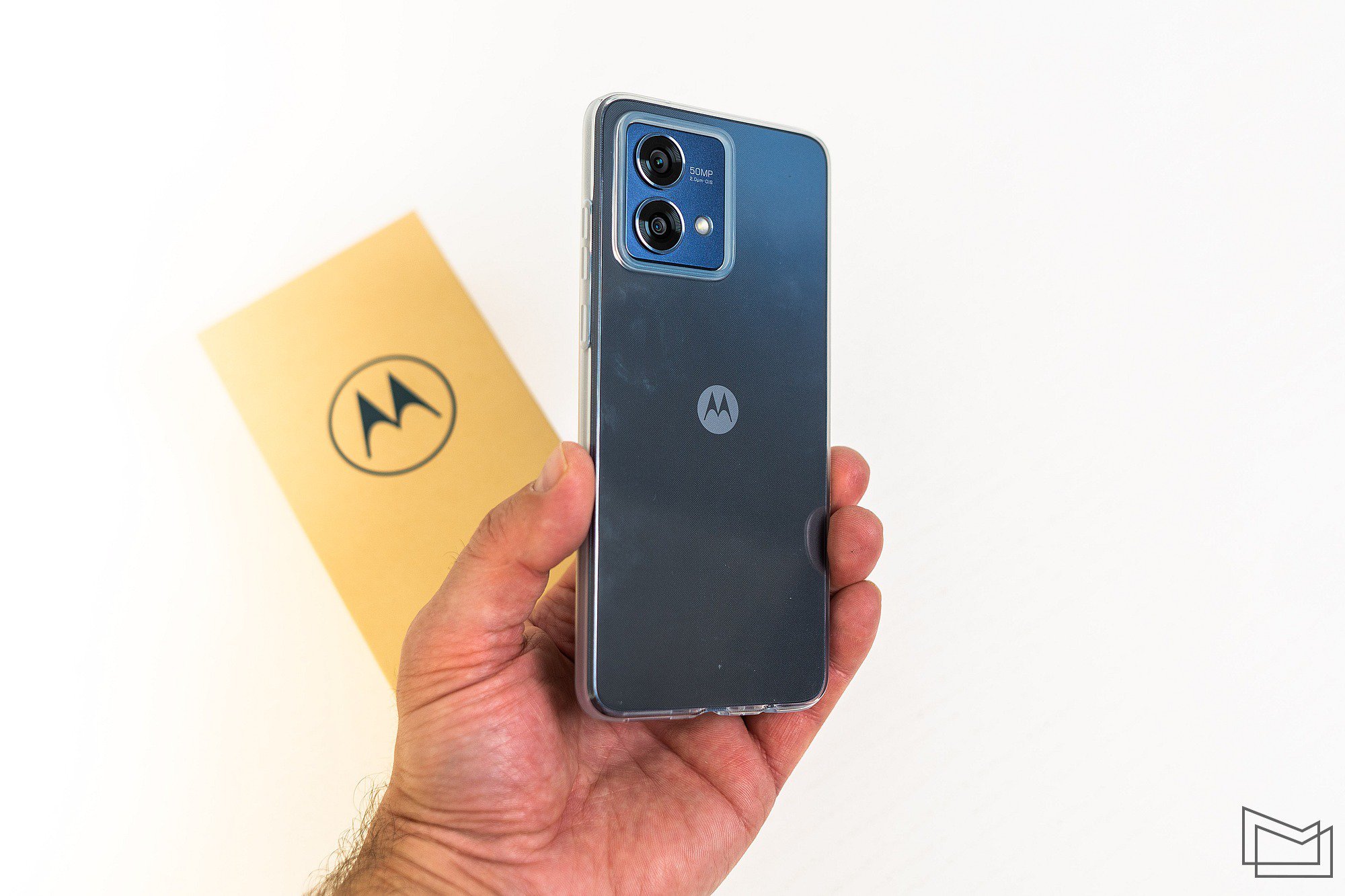 Moto G84 03