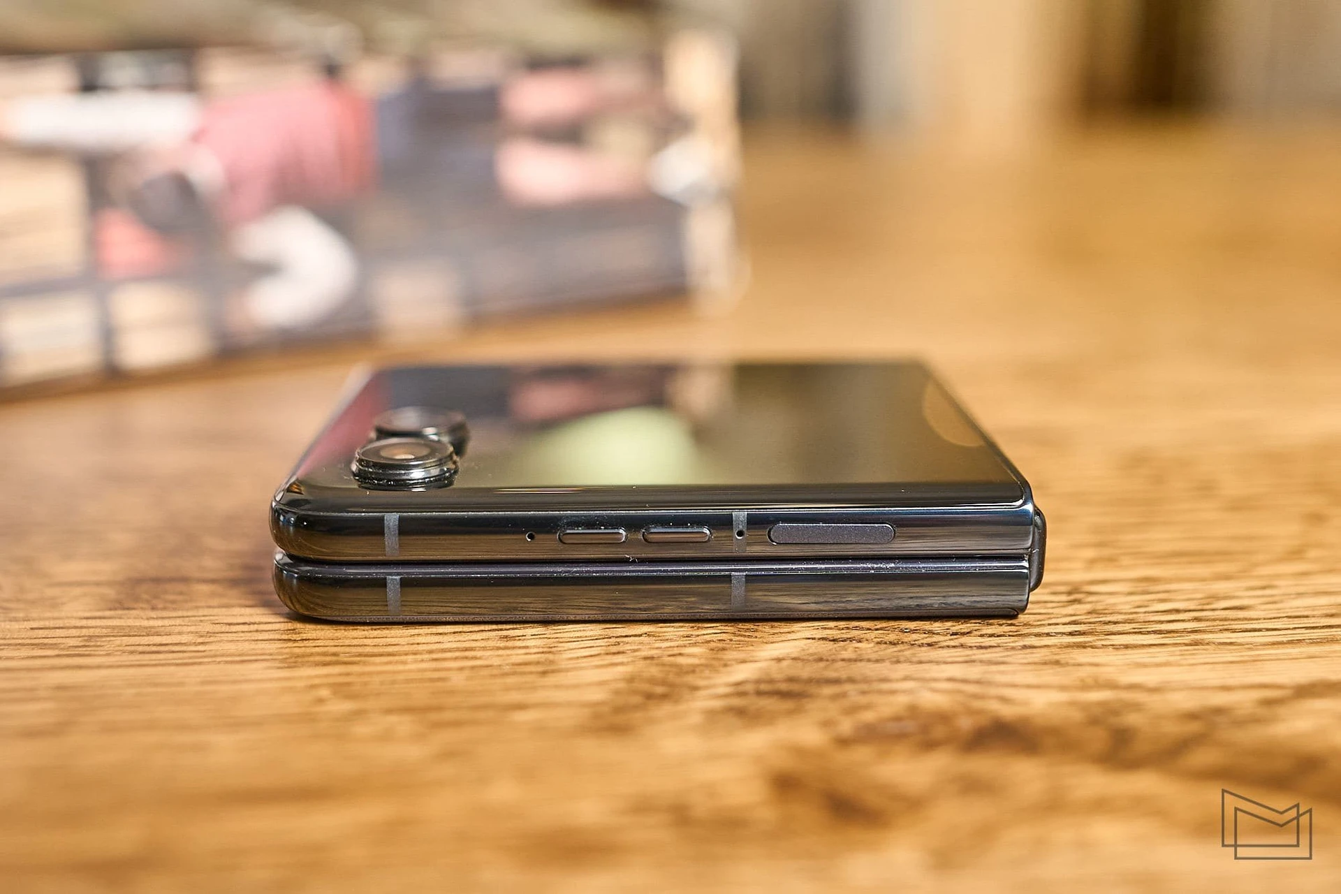 Motorola_Razr_50_Ultra_Mezha_8