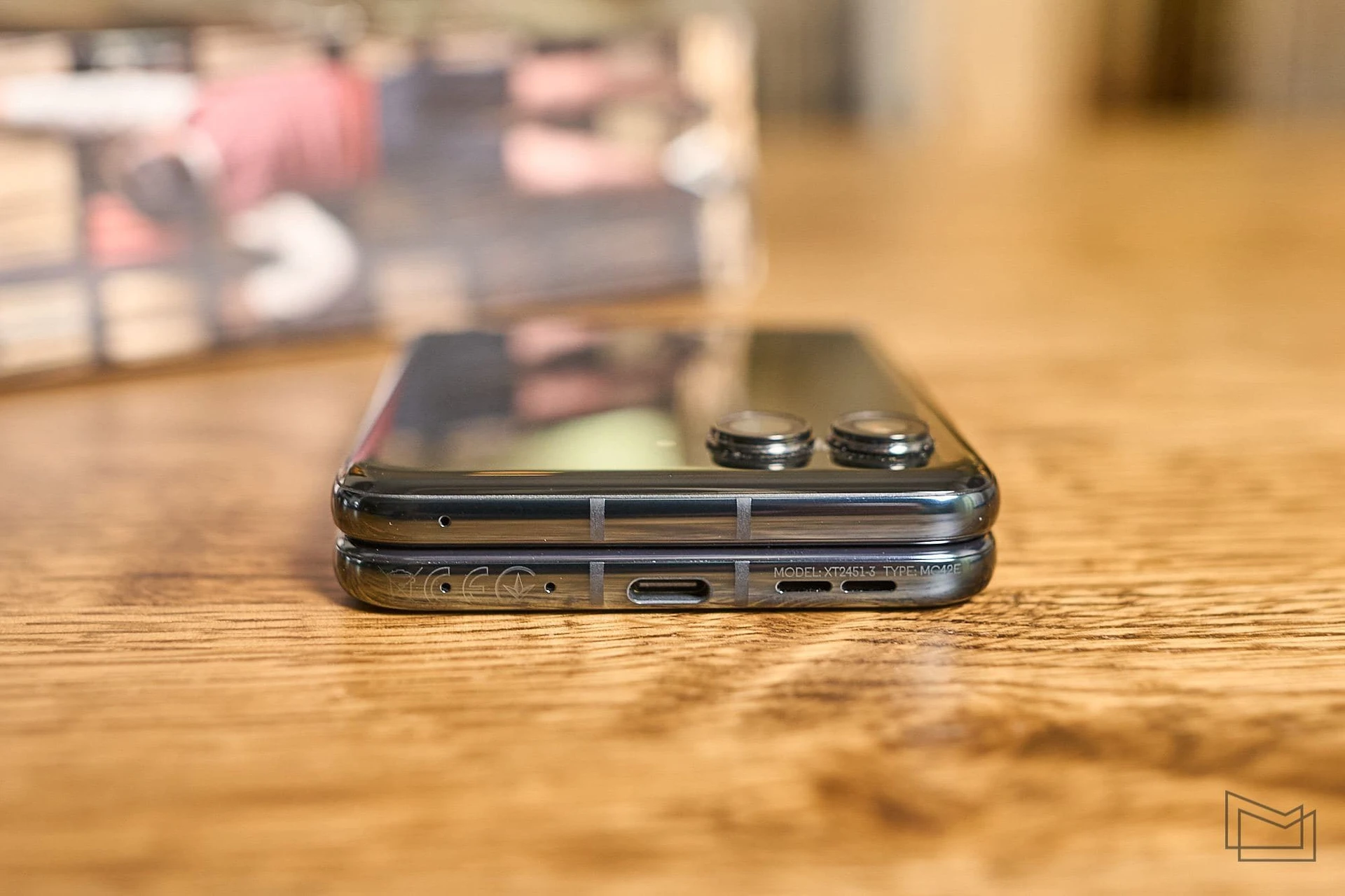 Motorola_Razr_50_Ultra_Mezha_10