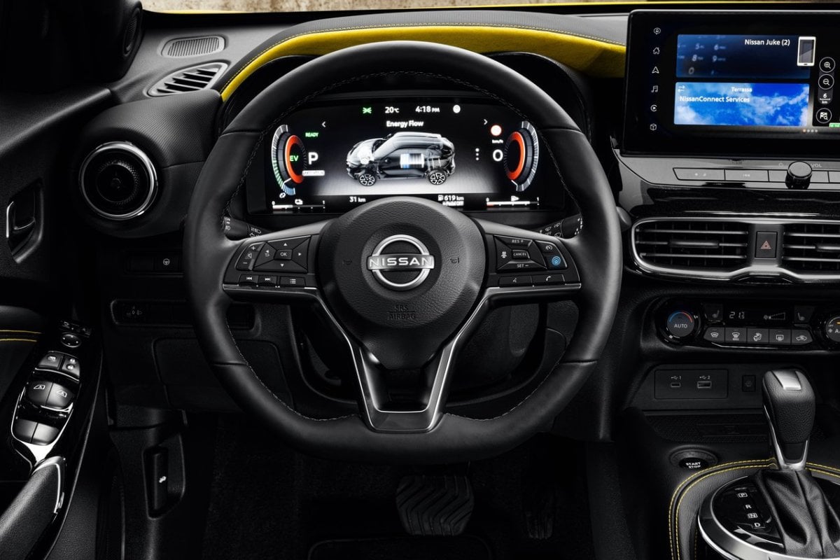 Nissan Juke N-Sport 2024 inside