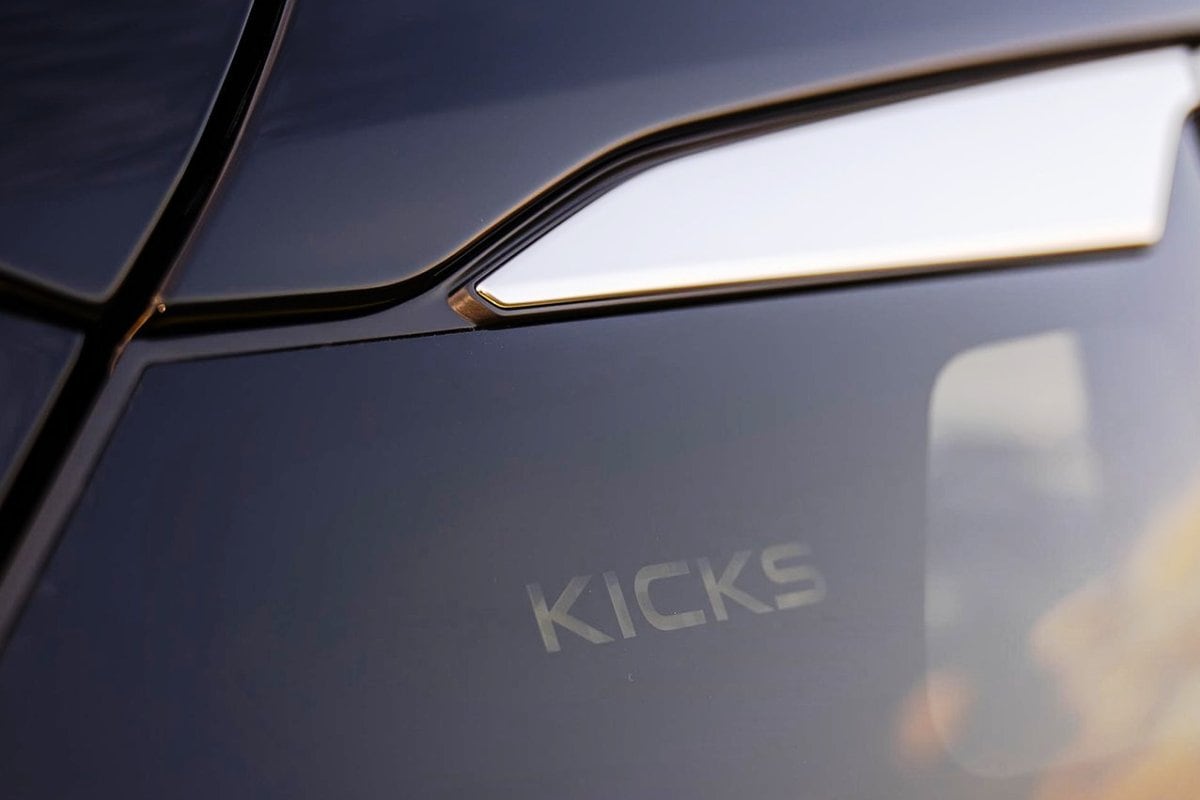 Nissan Kicks logo 2025