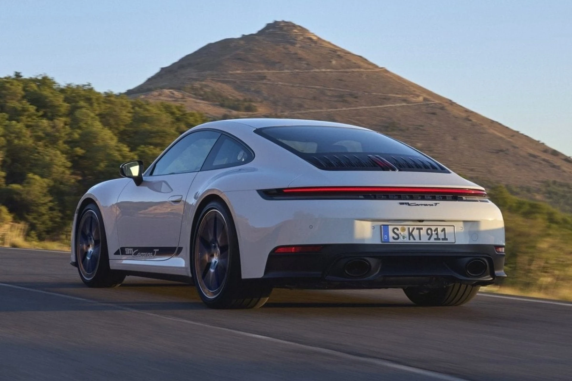 Porsche 911 CarreraT 2025