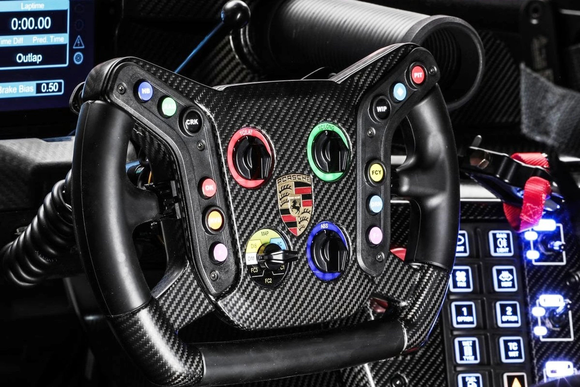 Porsche 911 GT3 R steer