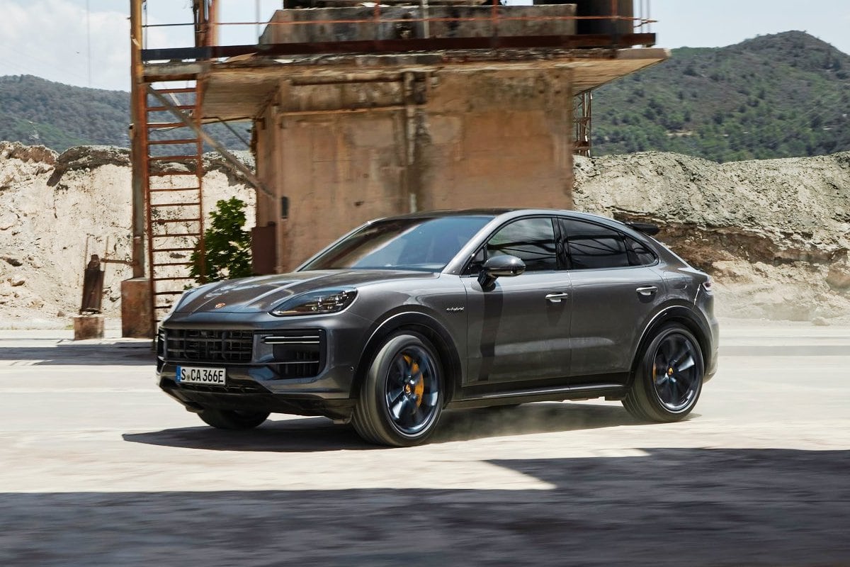 Porsche Cayenne Turbo E-Hybrid Coupe GT Package 2024