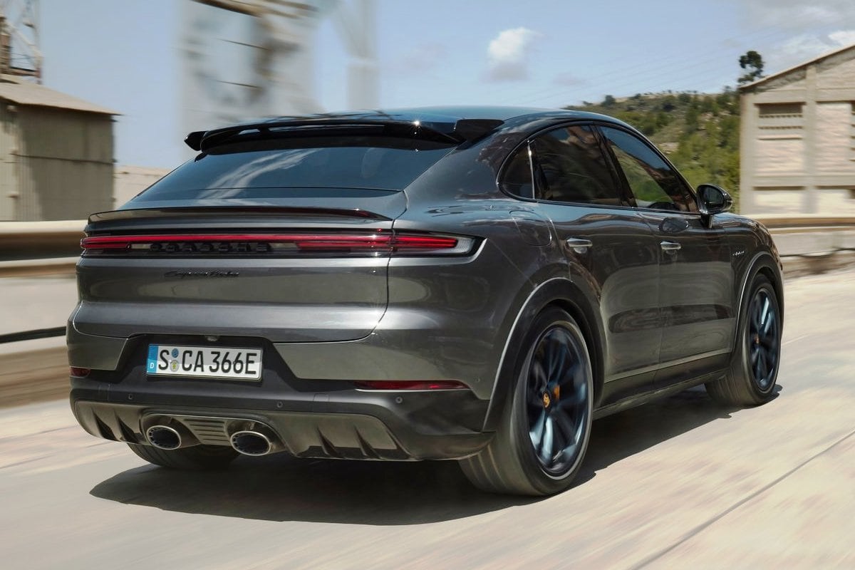 Porsche Cayenne Turbo EHybrid Coupe GT Package 2024