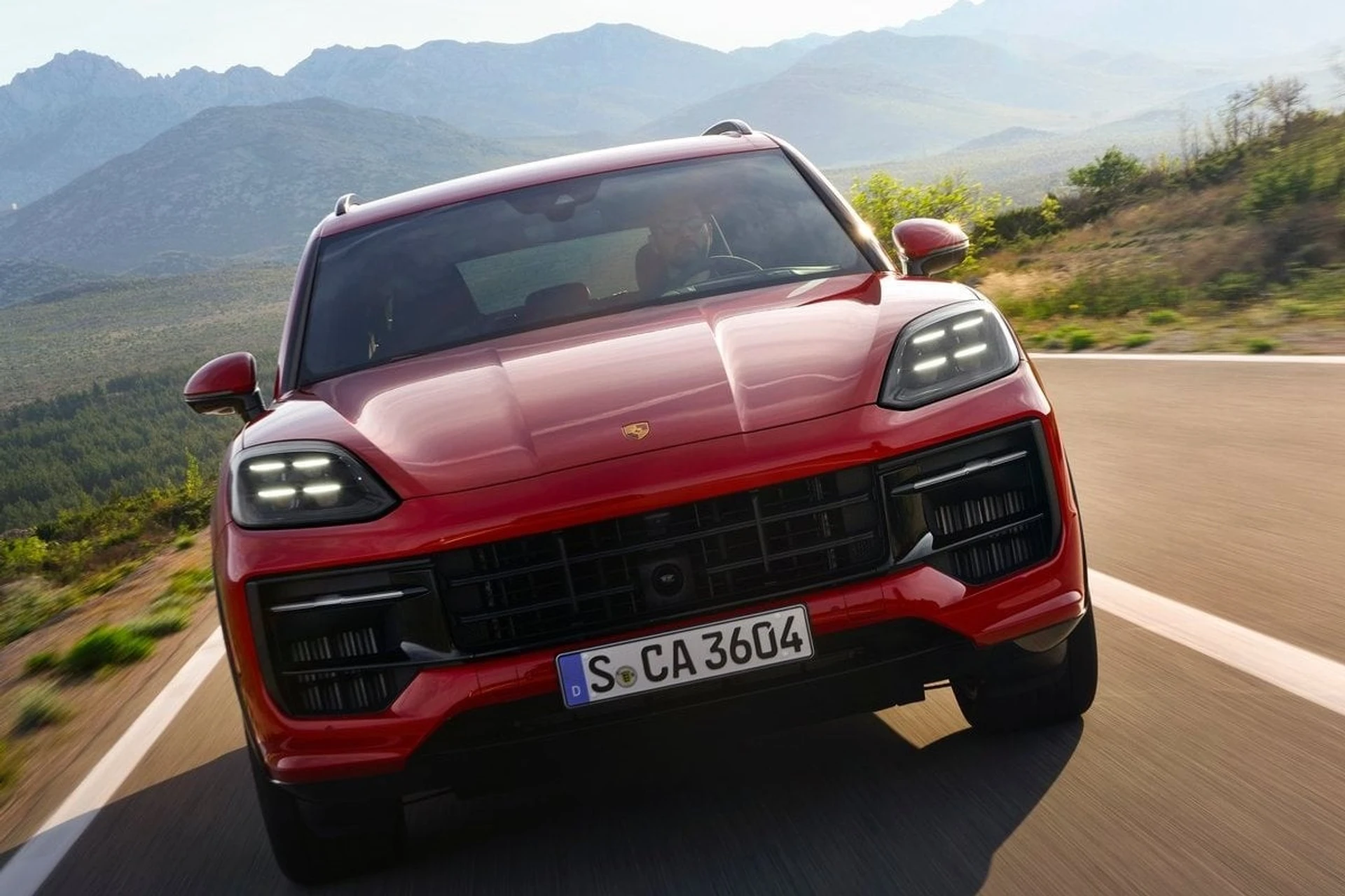 Porsche Cayenne GTS front