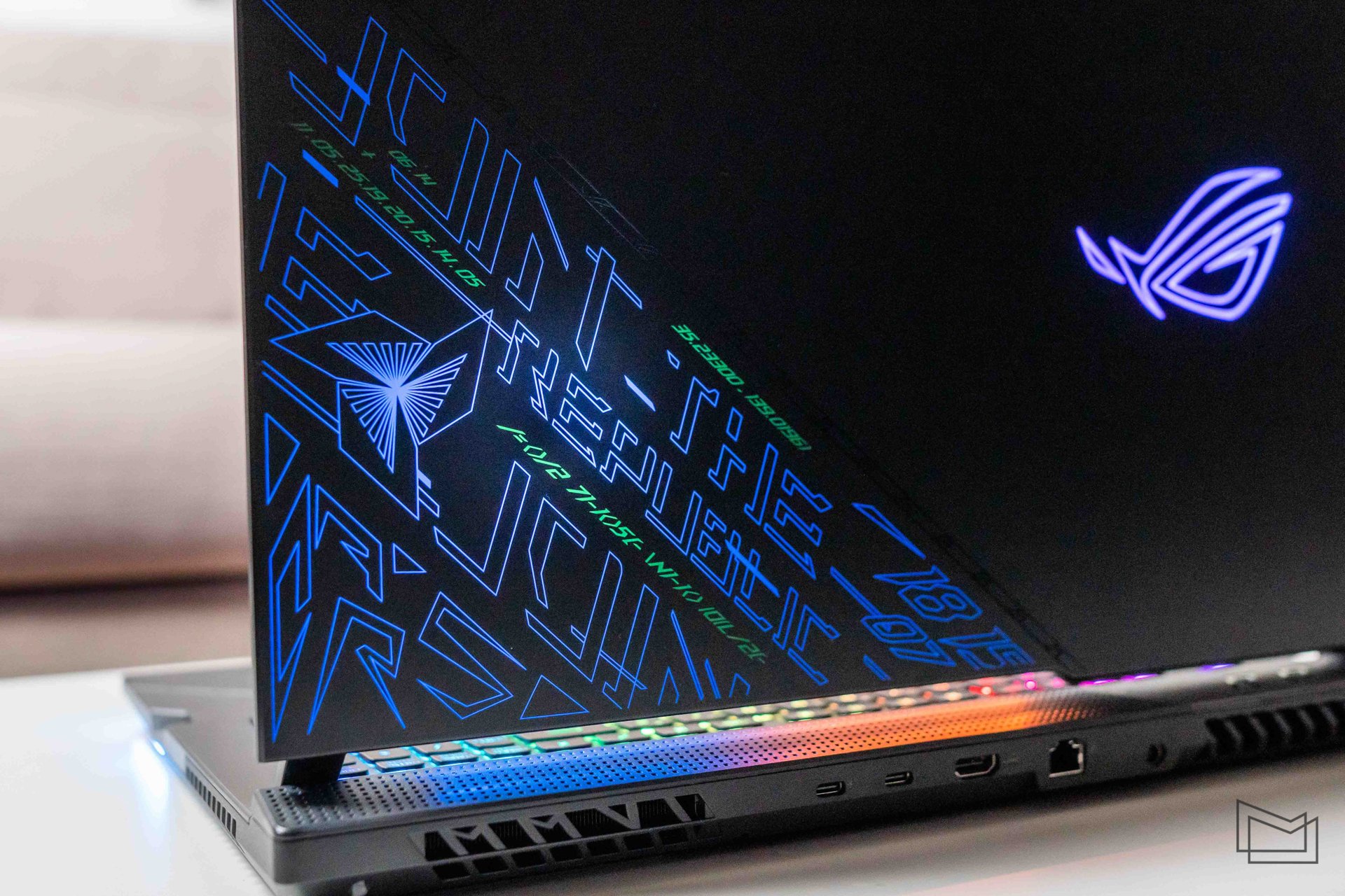 ROG Strix SCAR 17 SE (27 of 53)