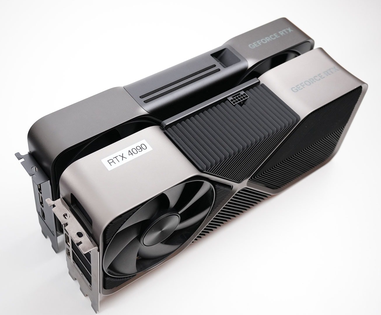 RTX-5090_vs_RTX-4090_1