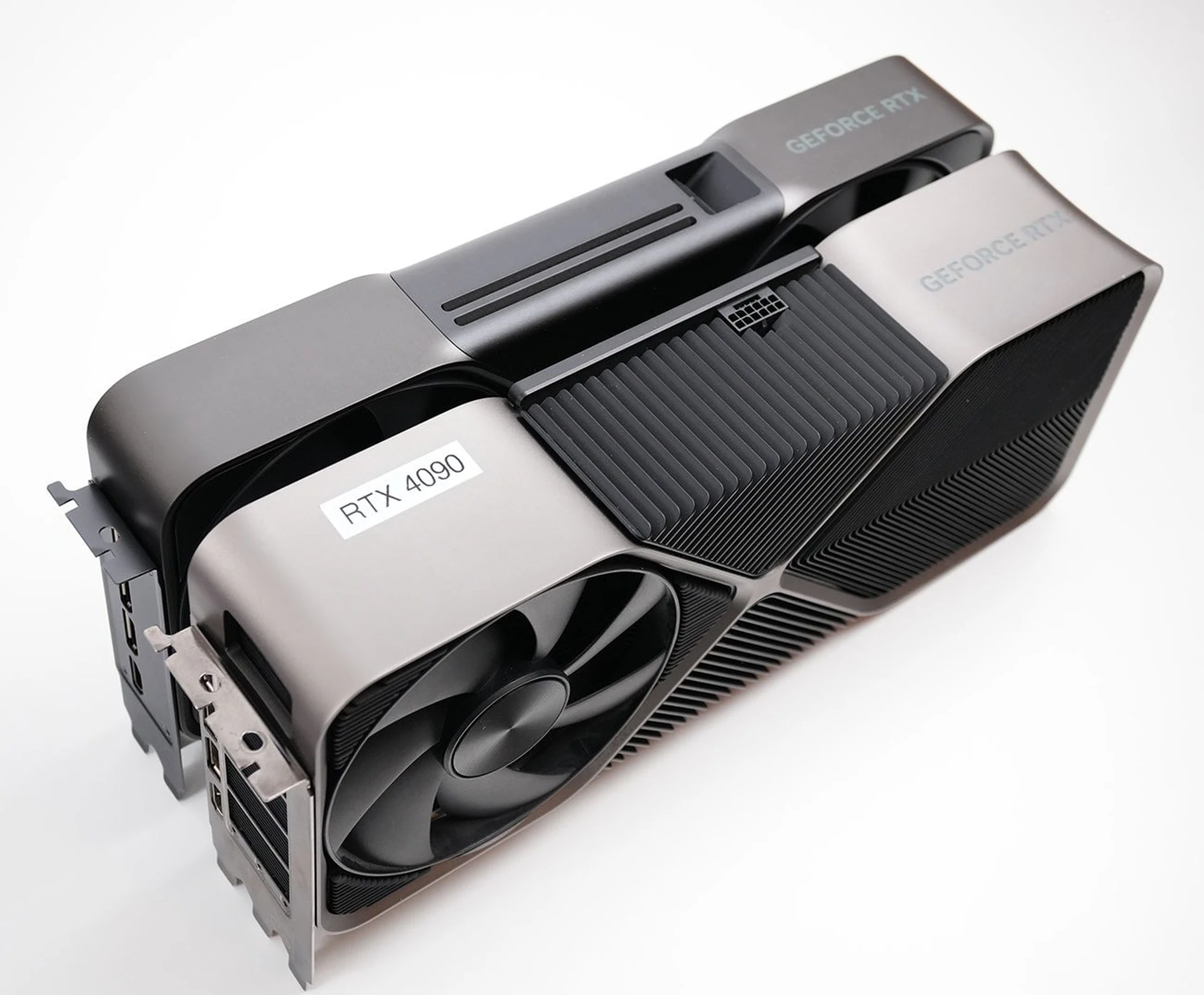 RTX-5090_vs_RTX-4090_1