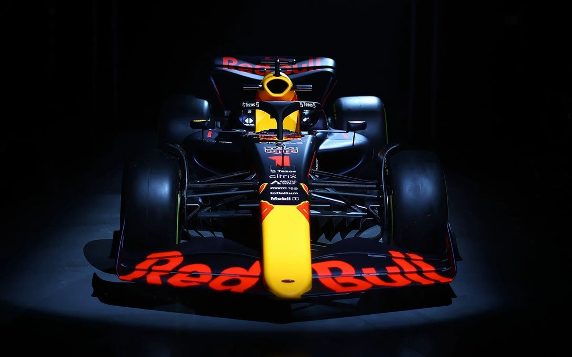 Red_Bull_RB18_02