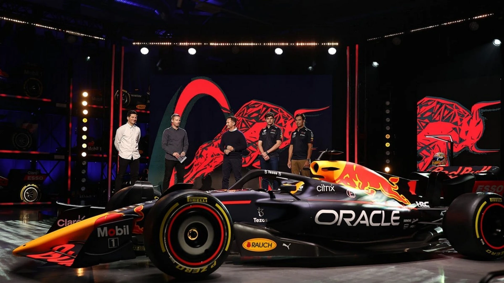 Red_Bull_RB18_03